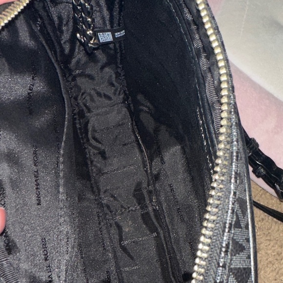 Michael Kors Black Patterned Shoulder Bag - Picture 5 of 8